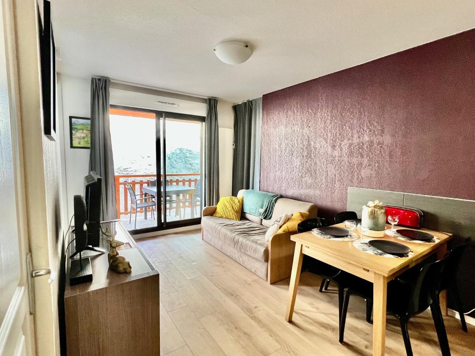 Appartement Familial Avec Parking Centre Valberg Peone Exterior photo